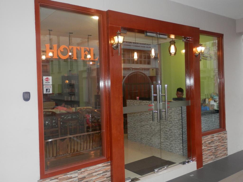 Travellers Planet Hotel & Guesthouse Malakka Dış mekan fotoğraf